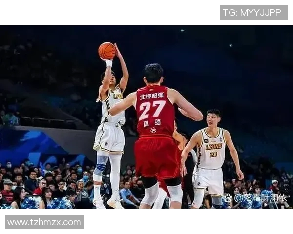CBA四川队与南京队激战正酣谁能在赛场上笑到最后